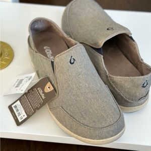Men’s OluKai slip on shoes